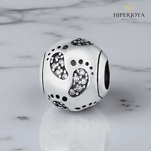 Silver paw print bead