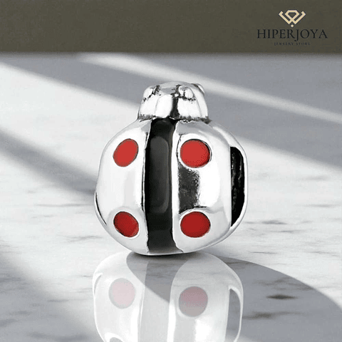 Abalorio mariquita plata