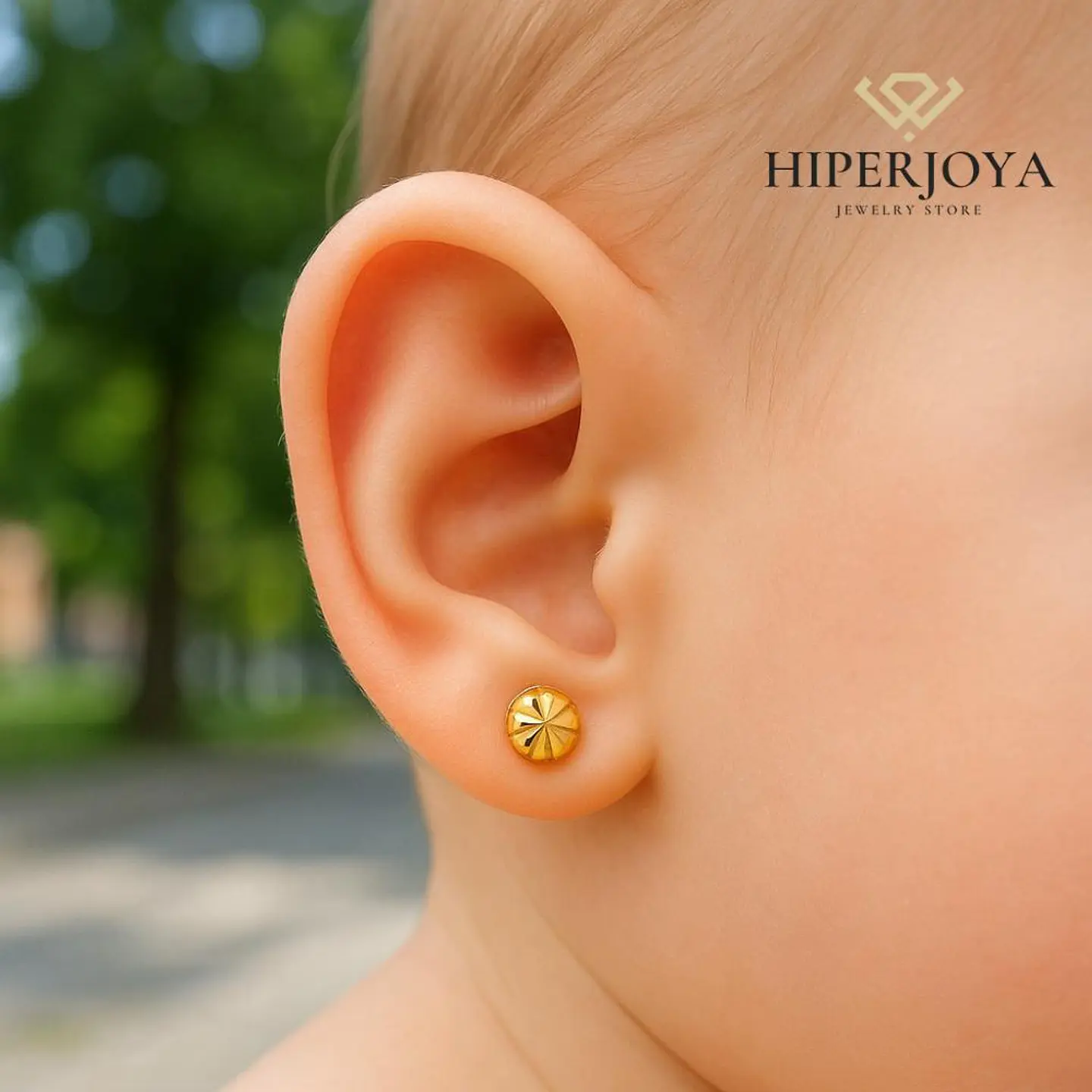 Pendientes pequeños de oro 1