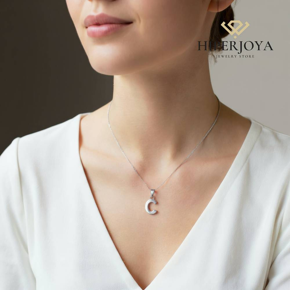 Colgante inicial C plata 2