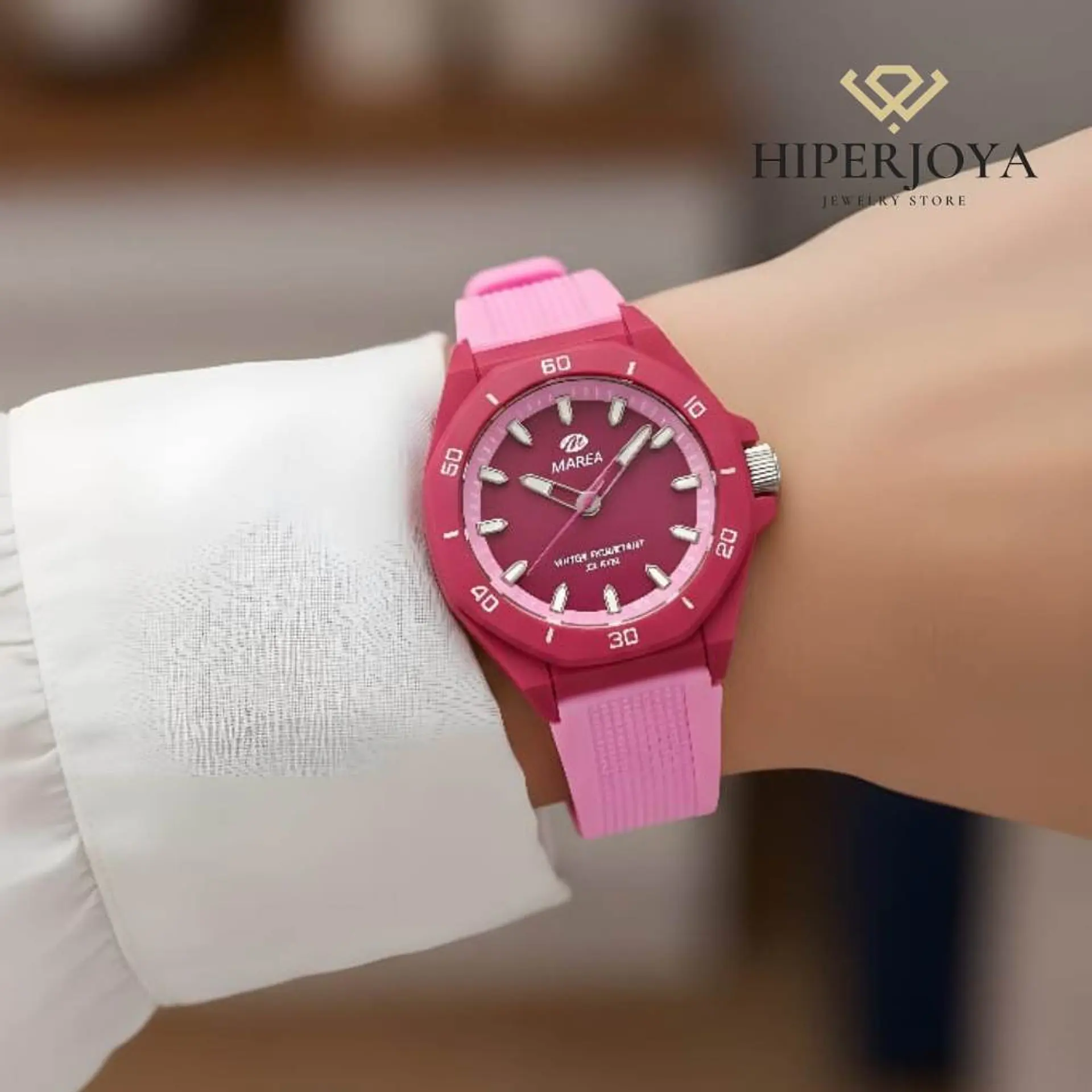 Reloj de plástico y silicona rosa  2