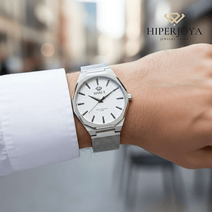 Reloj color plata para hombre 