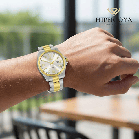 Reloj de acero con bisel tres agujas 