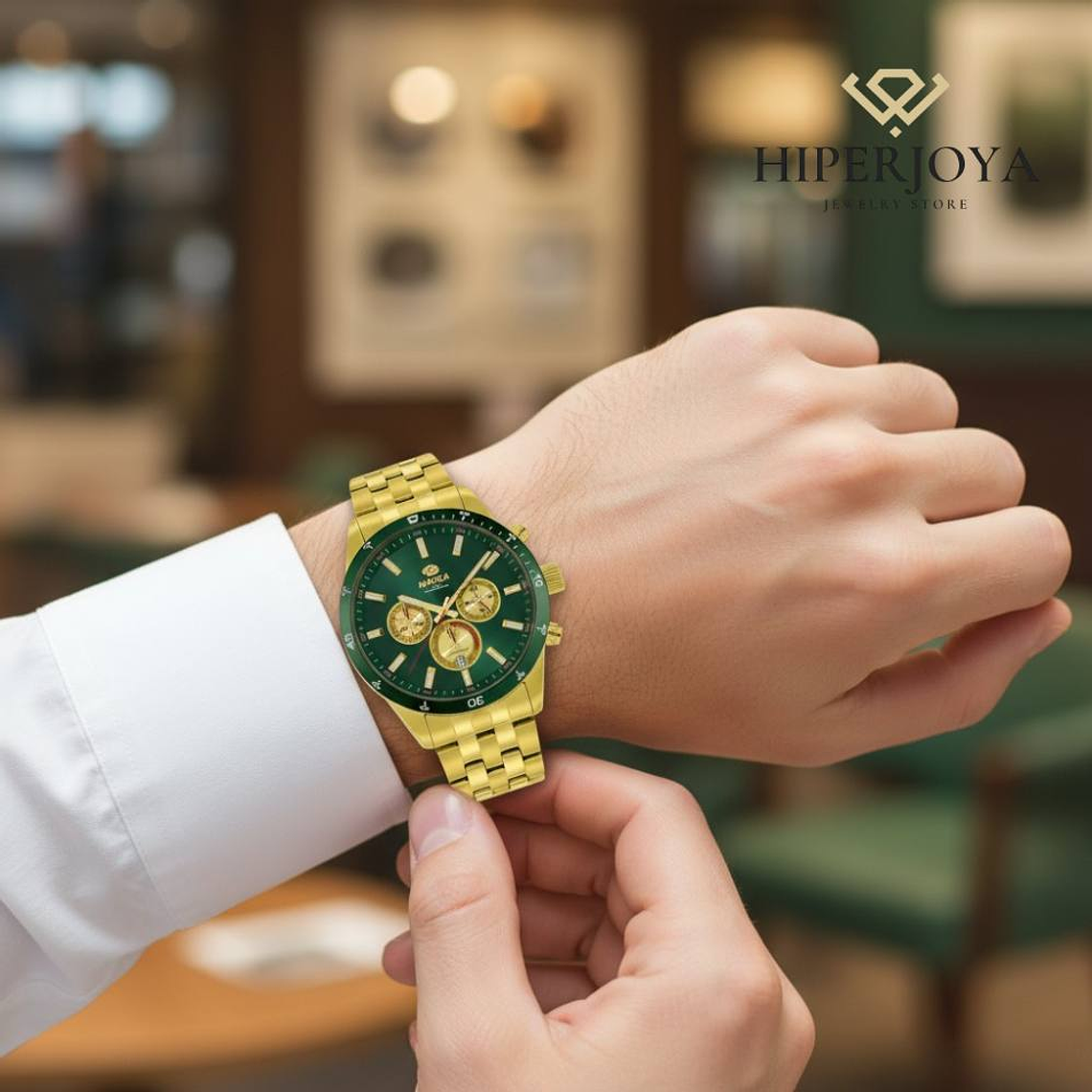 Reloj de acero dorado con verde para hombre  2