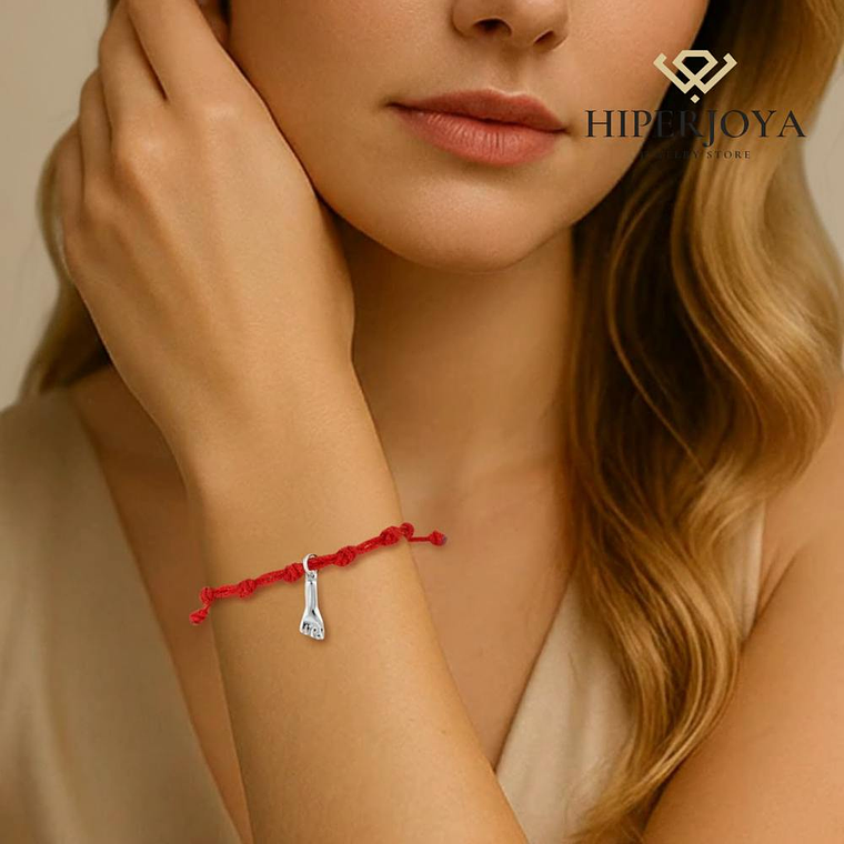 Pulsera de hilo rojo con higa de plata  2
