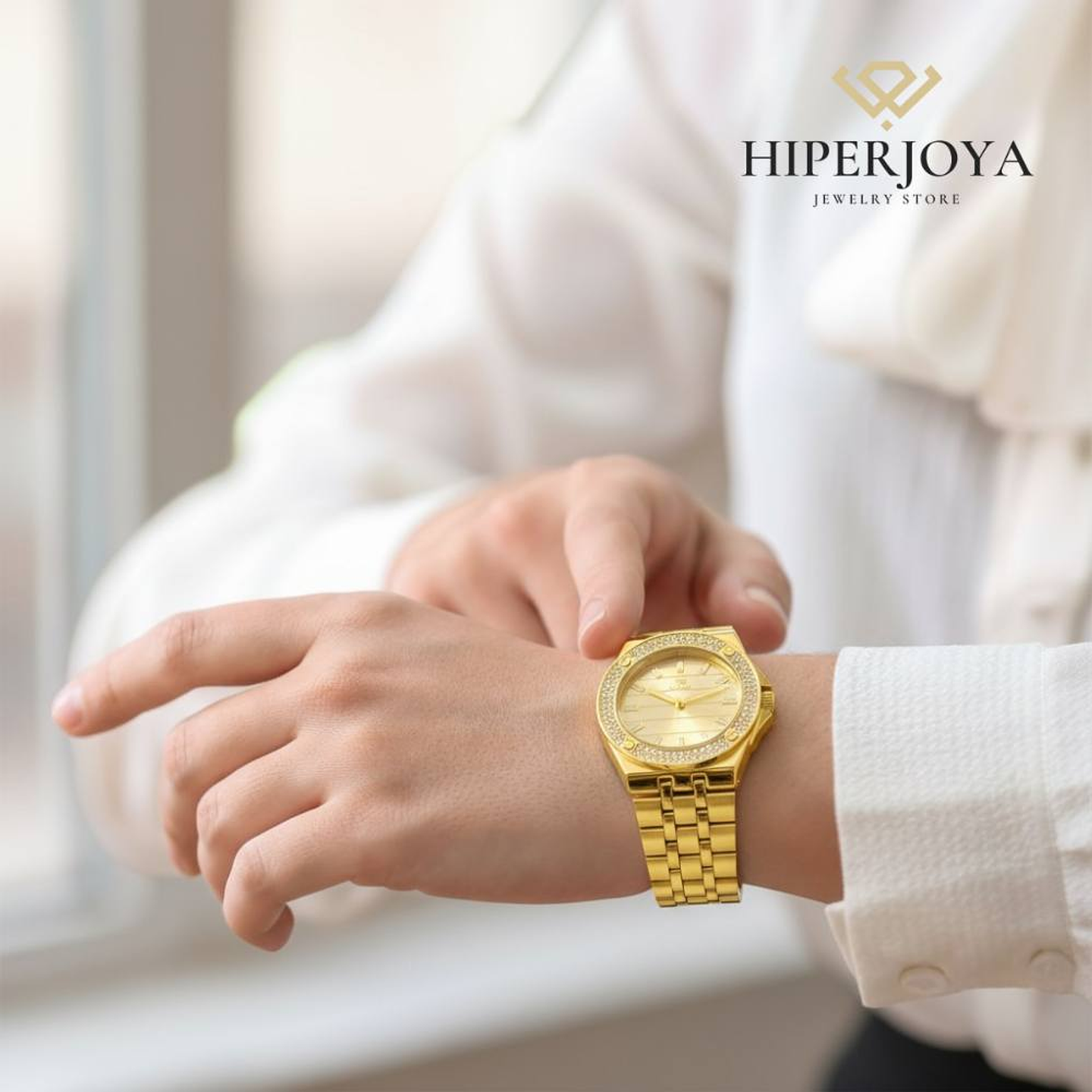 Reloj con esfera rodiada de circonitas  2