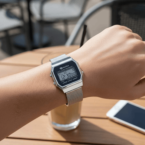 Reloj digital pantalla LCD color negro