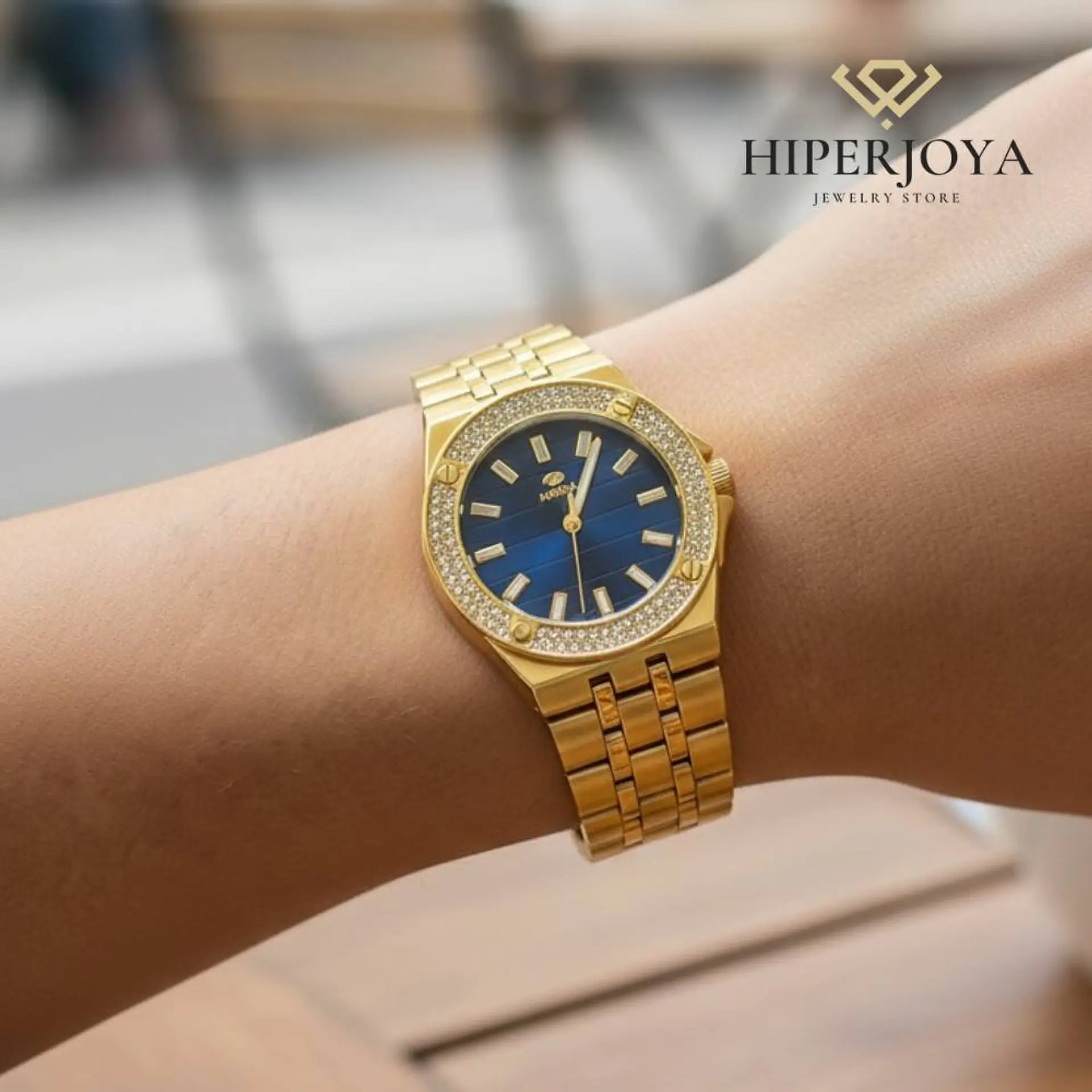 Reloj para mujer dorado  2