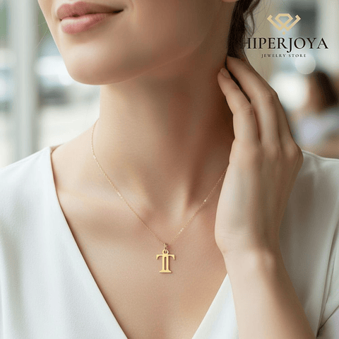 Colgante de inicial T Oro 18k