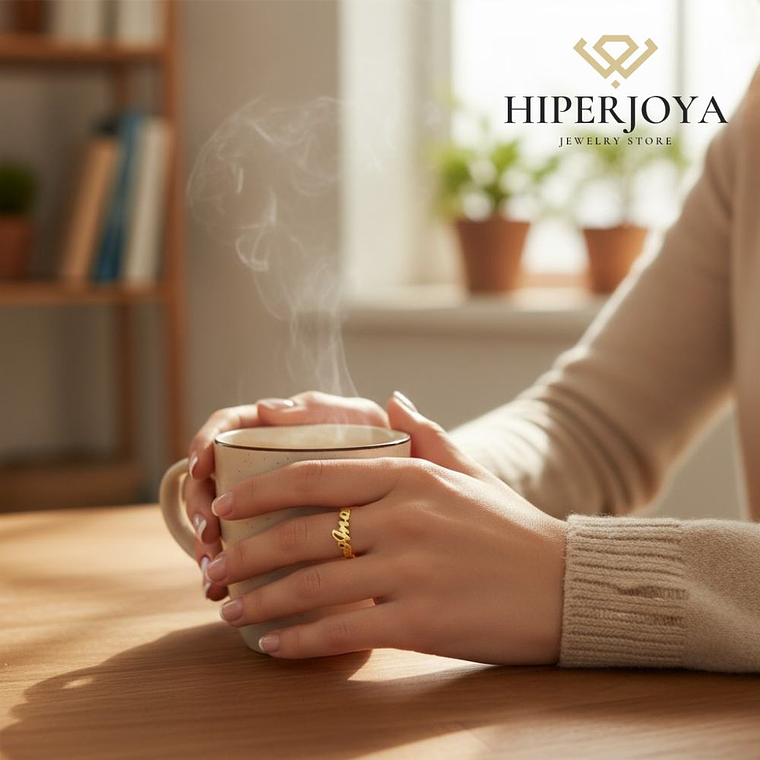 Anillo personalizado nombre plata con baño de oro  3