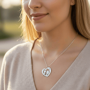 Colgante personalizado corazón y pareja en plata