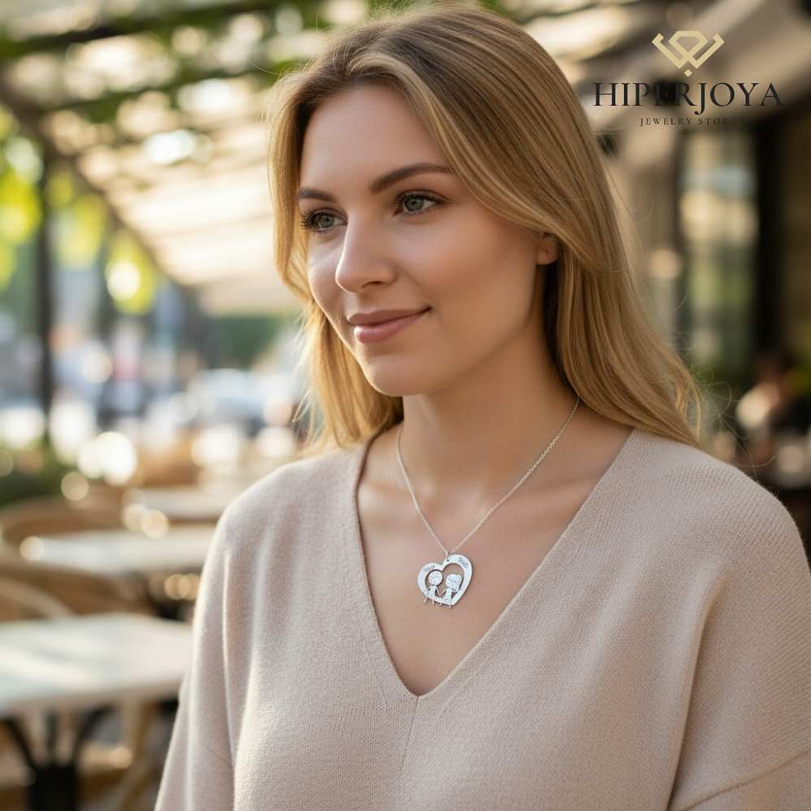 Colgante personalizado corazón y pareja en plata 3