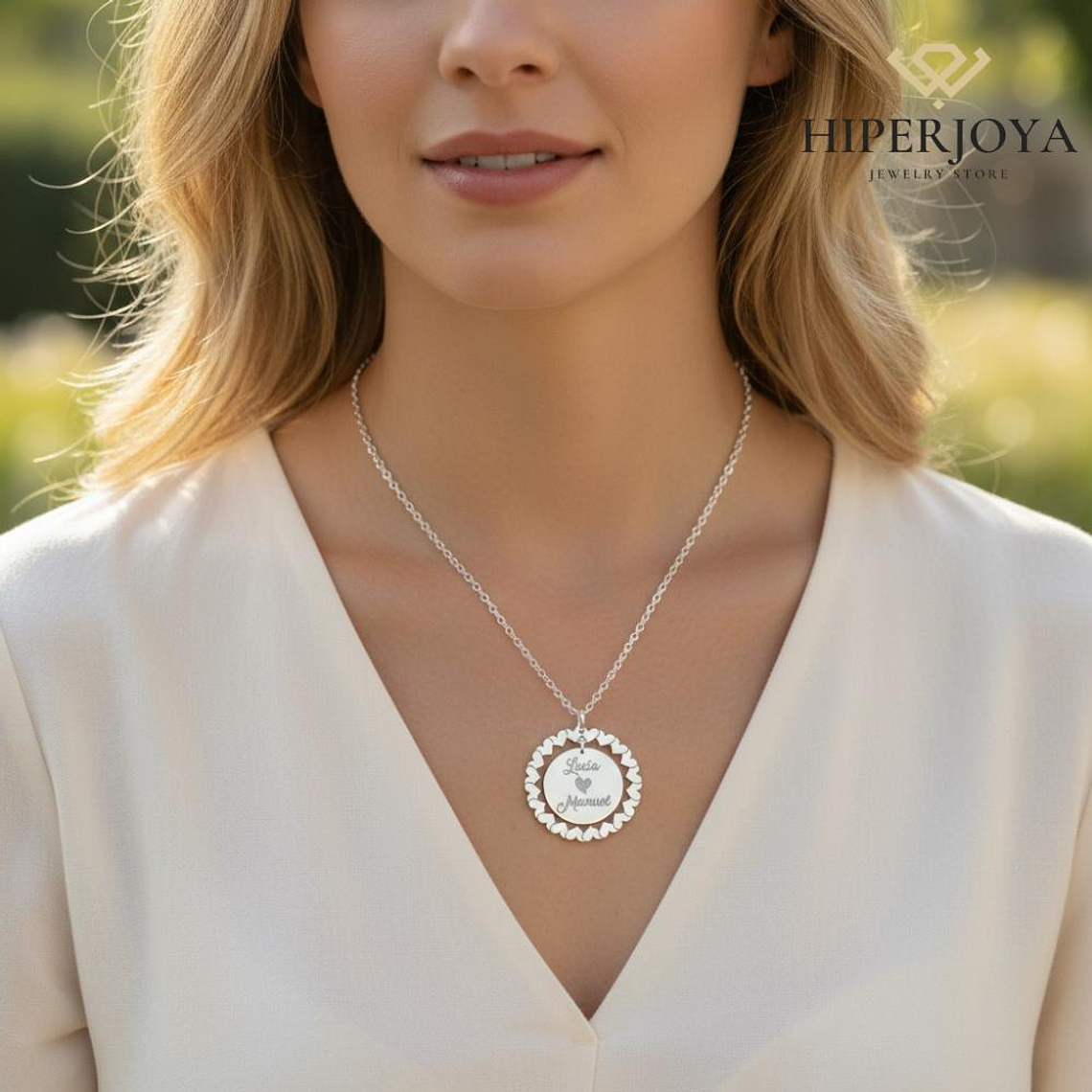 Gargantilla personalizada nombres rodeados de corazones plata 3