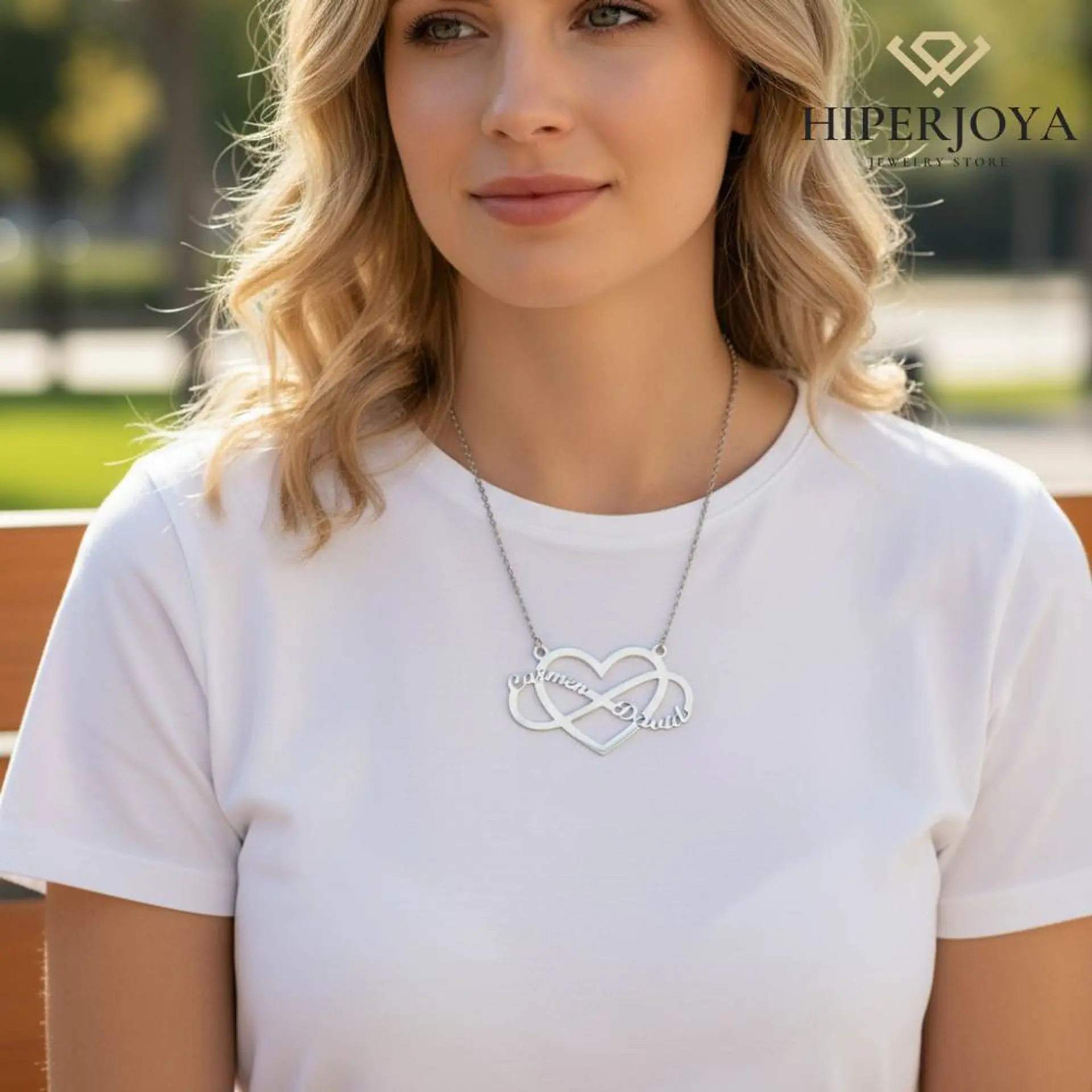 Gargantilla personalizada corazón y nombre en infinito plata 4