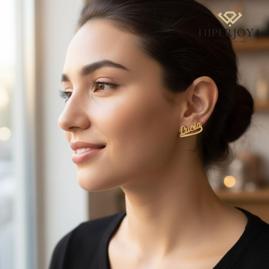 Pendientes personalizados de nombres plata con baño de oro  3
