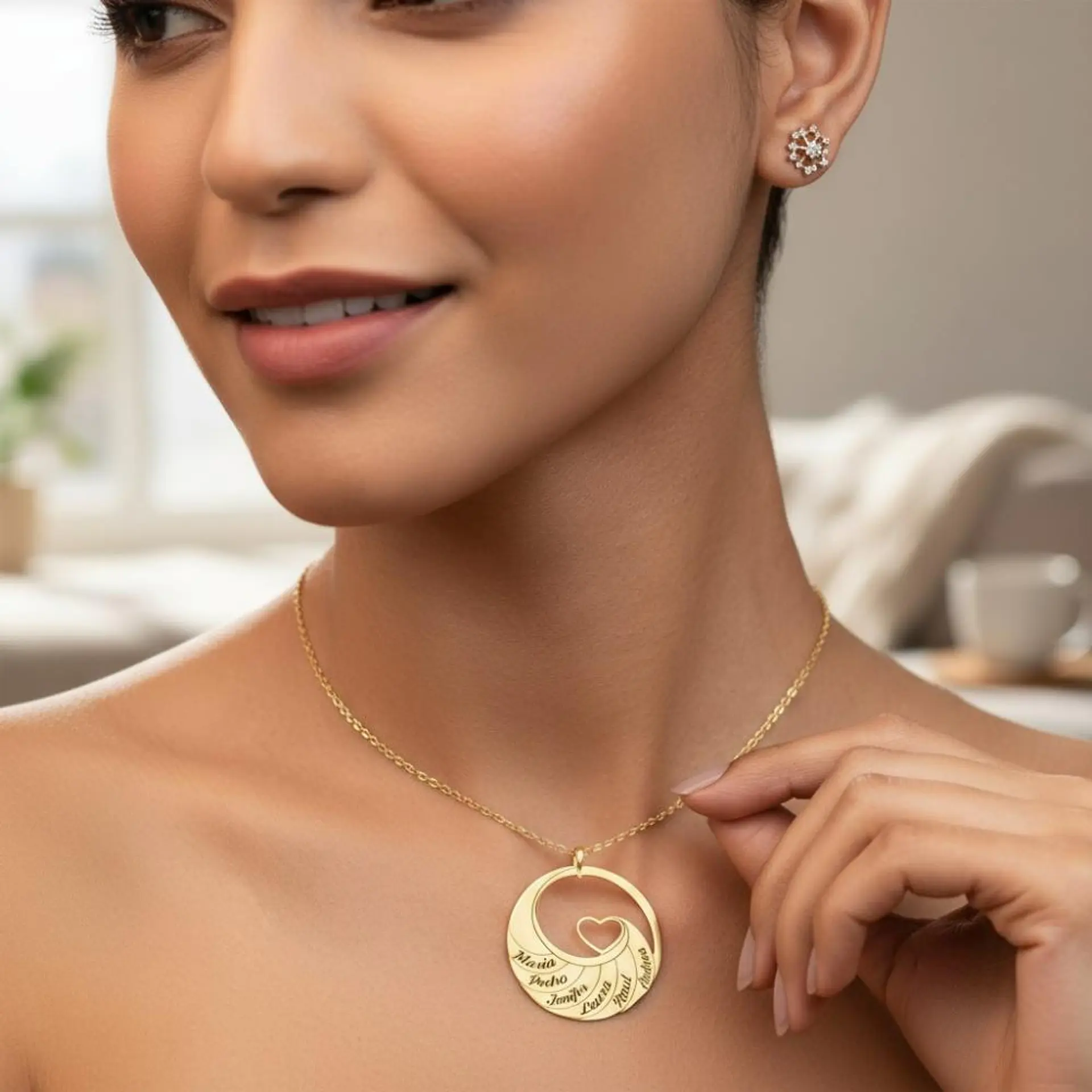 Gargantilla personalizada nombres y corazón plata con baño de oro 4