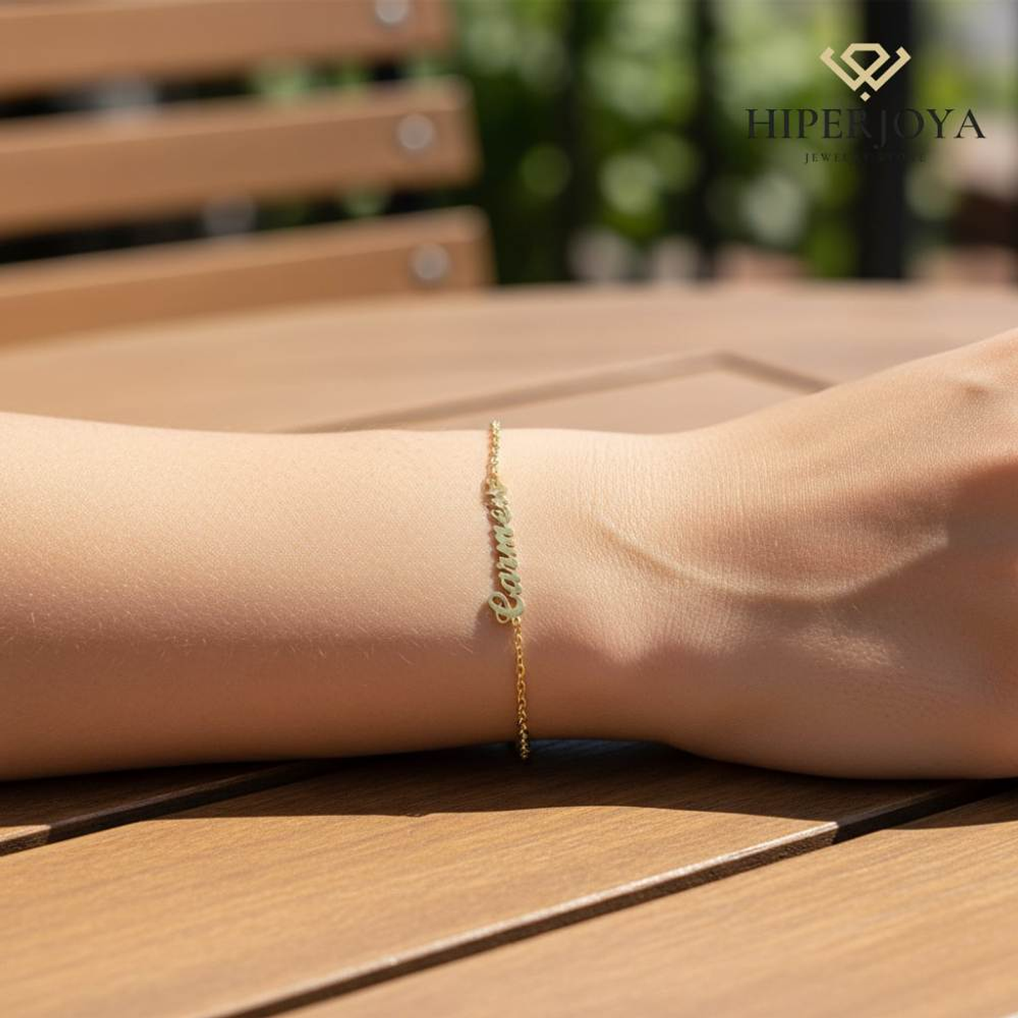 Pulsera personalizada nombre plata con baño de oro  2