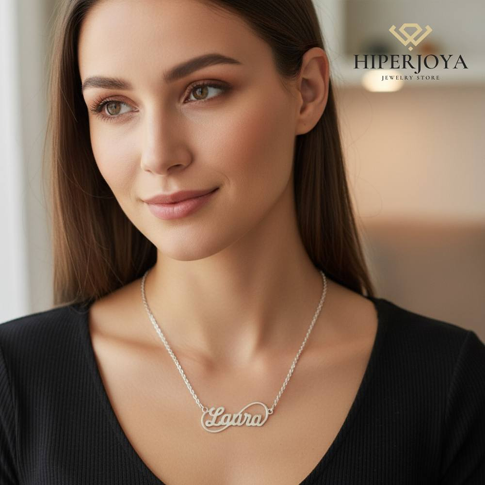 Gargantilla personalizada medio infinito con nombre plata  2