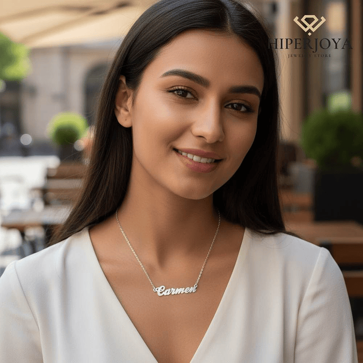 Gargantilla personalizada con nombre horizontal plata 3