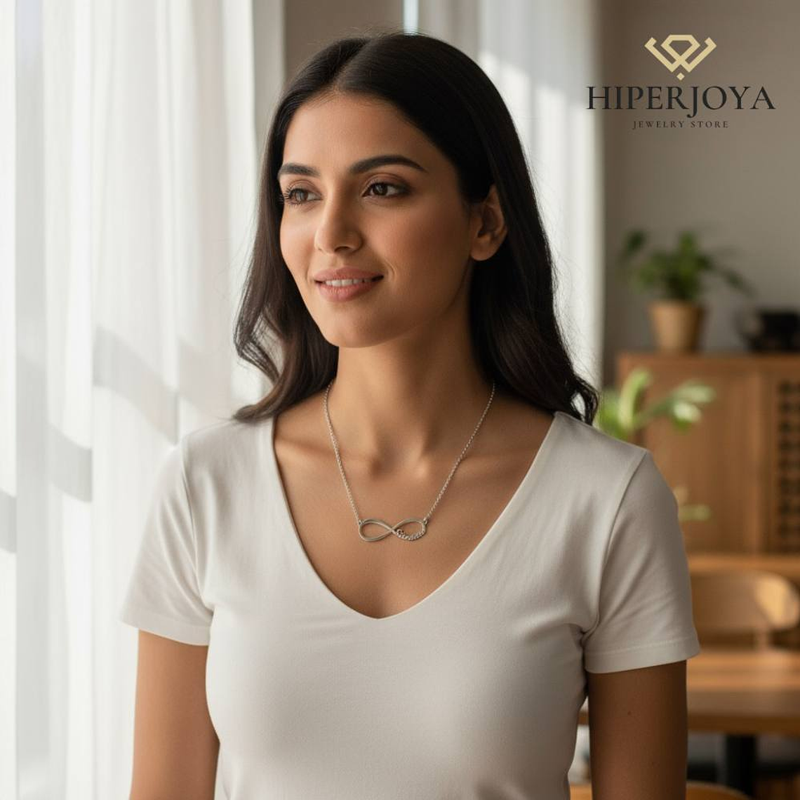 Gargantilla personalizada de infinito con nombre plata  2