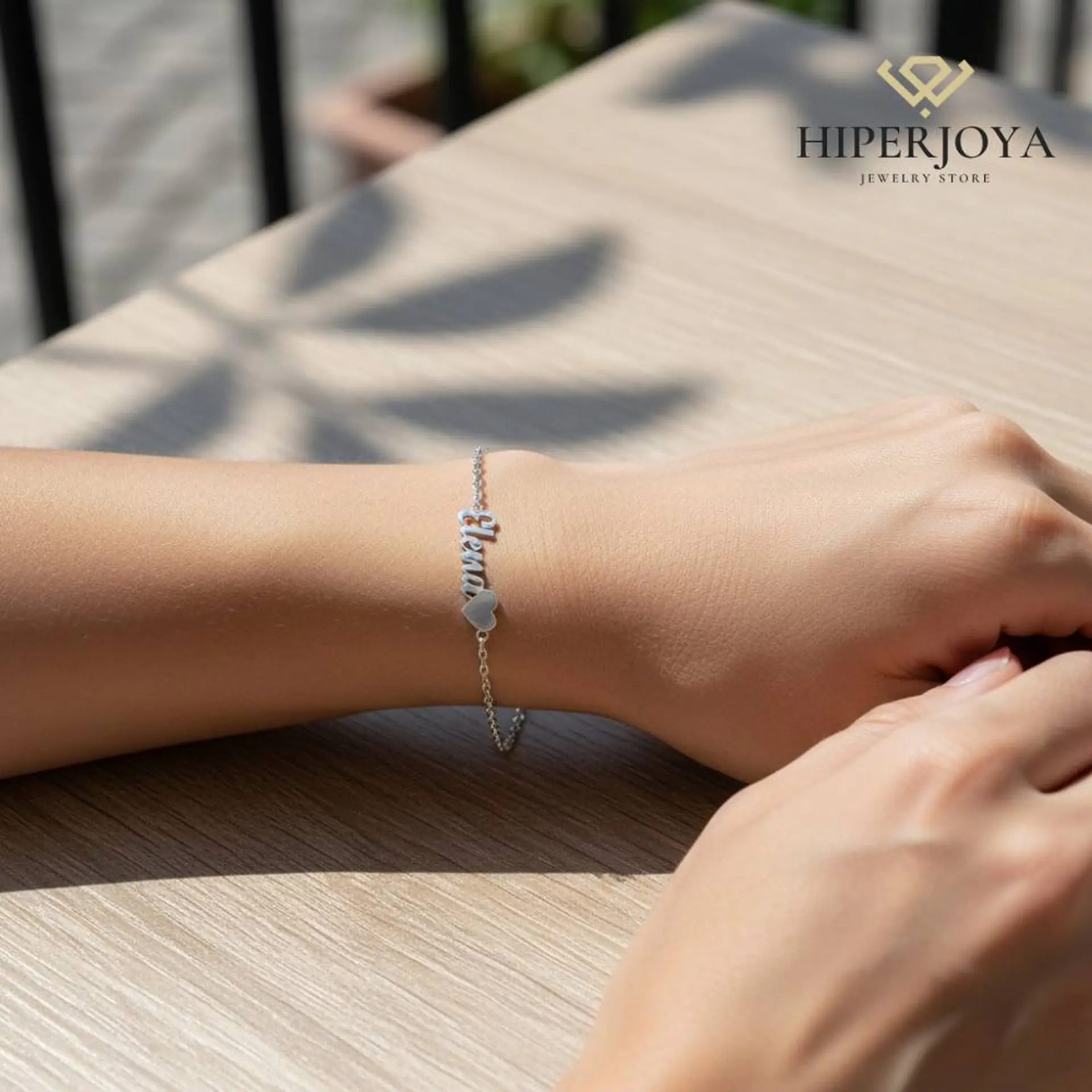 Pulsera personalizada con nombre y corazón plata 6
