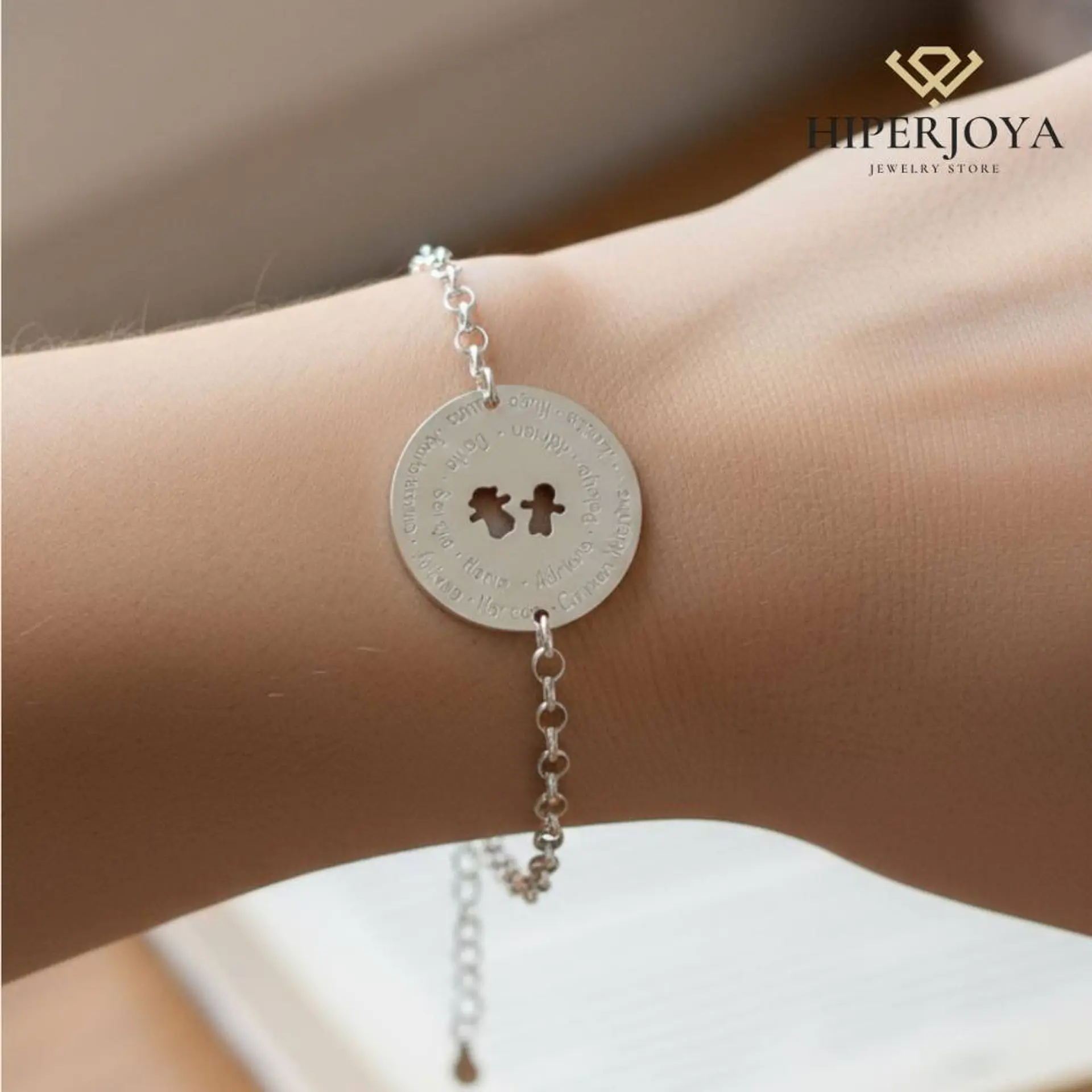 Pulsera personalizada con nombres plata 2