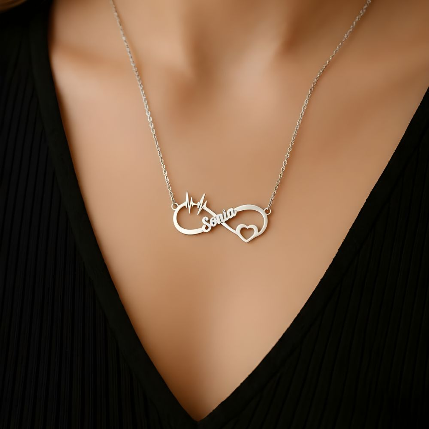 Gargantilla personalizada con nombre y corazón plata  2