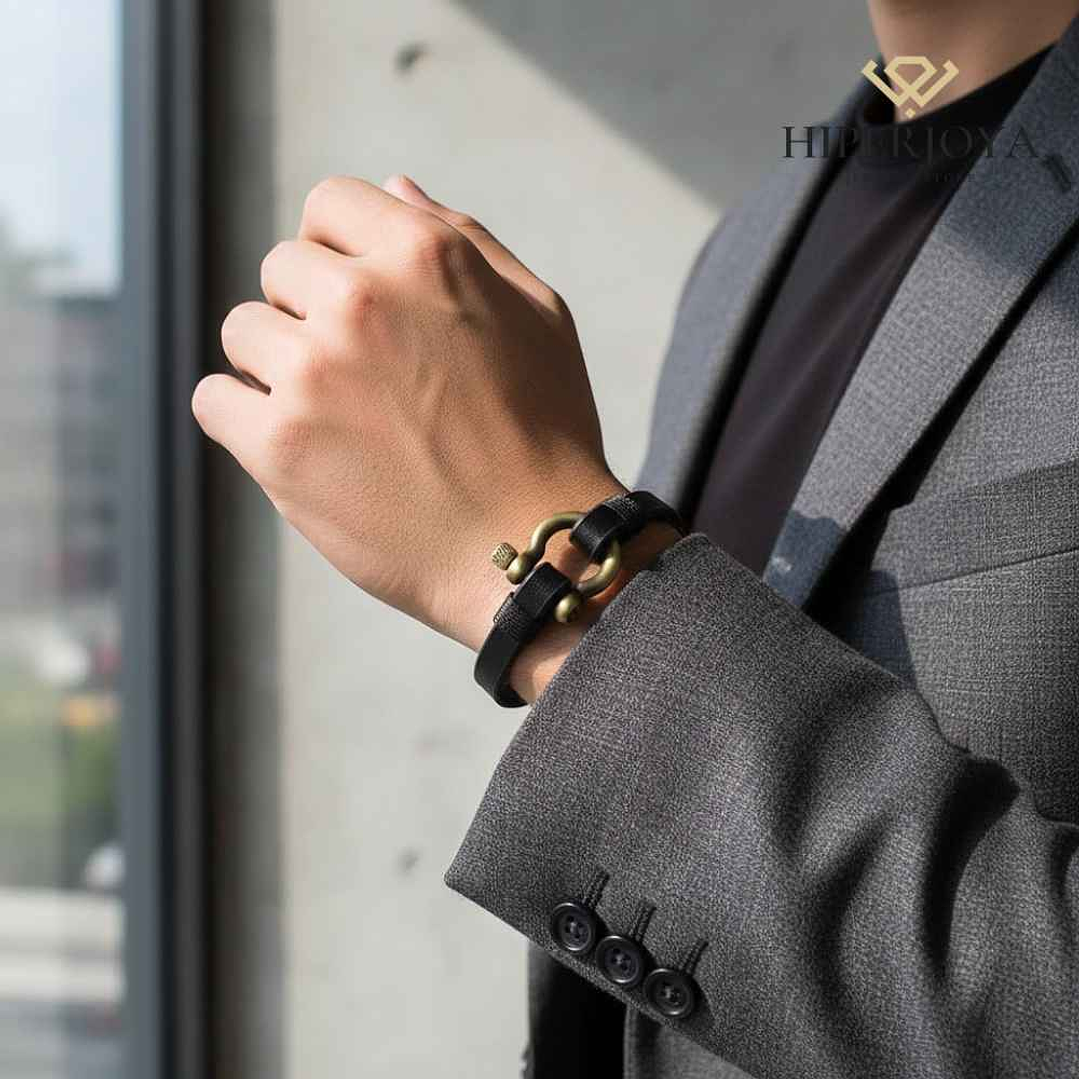 Pulsera de caballero con hilos y cuero negro 2