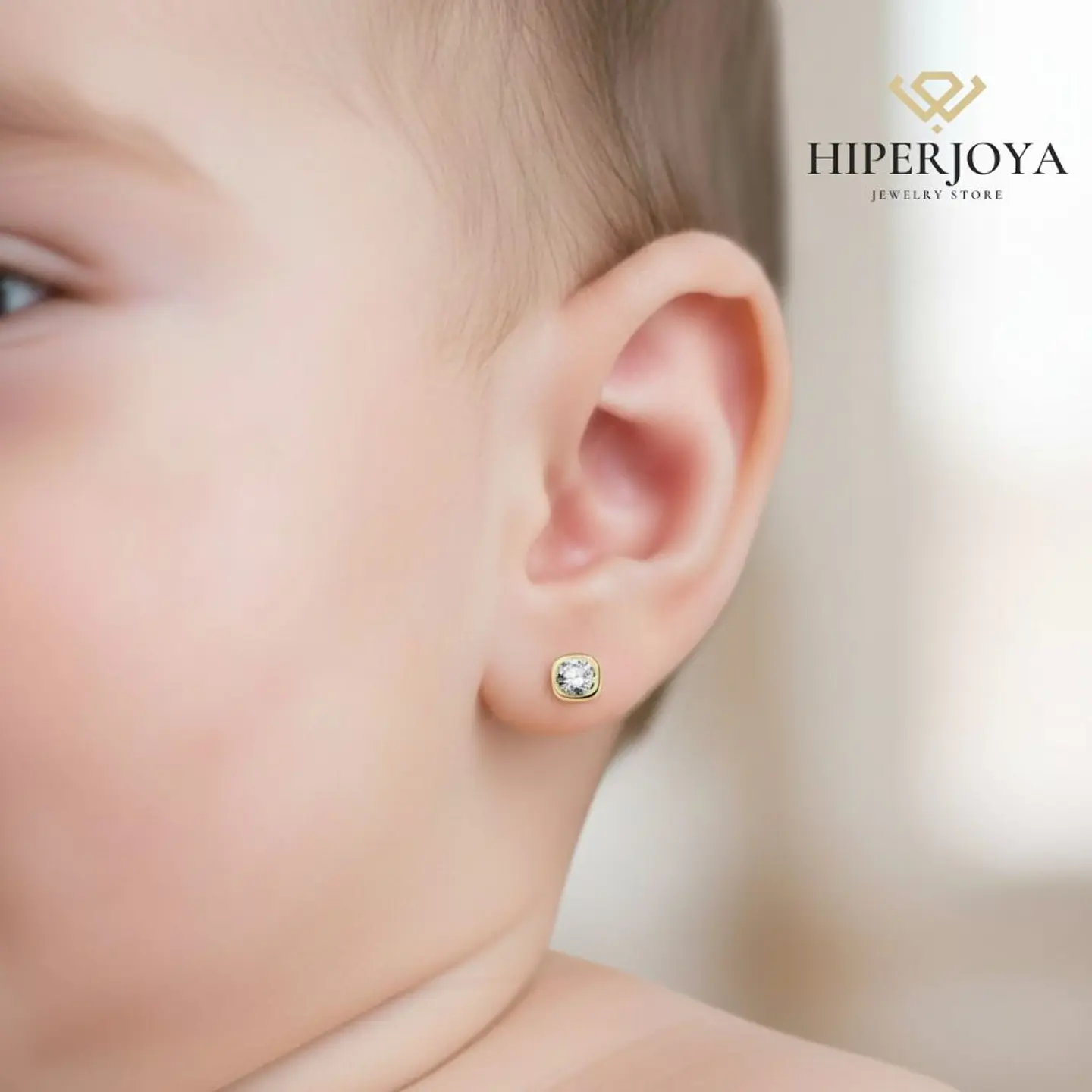 Pendientes Oro amarillo 18k cuadrados 1