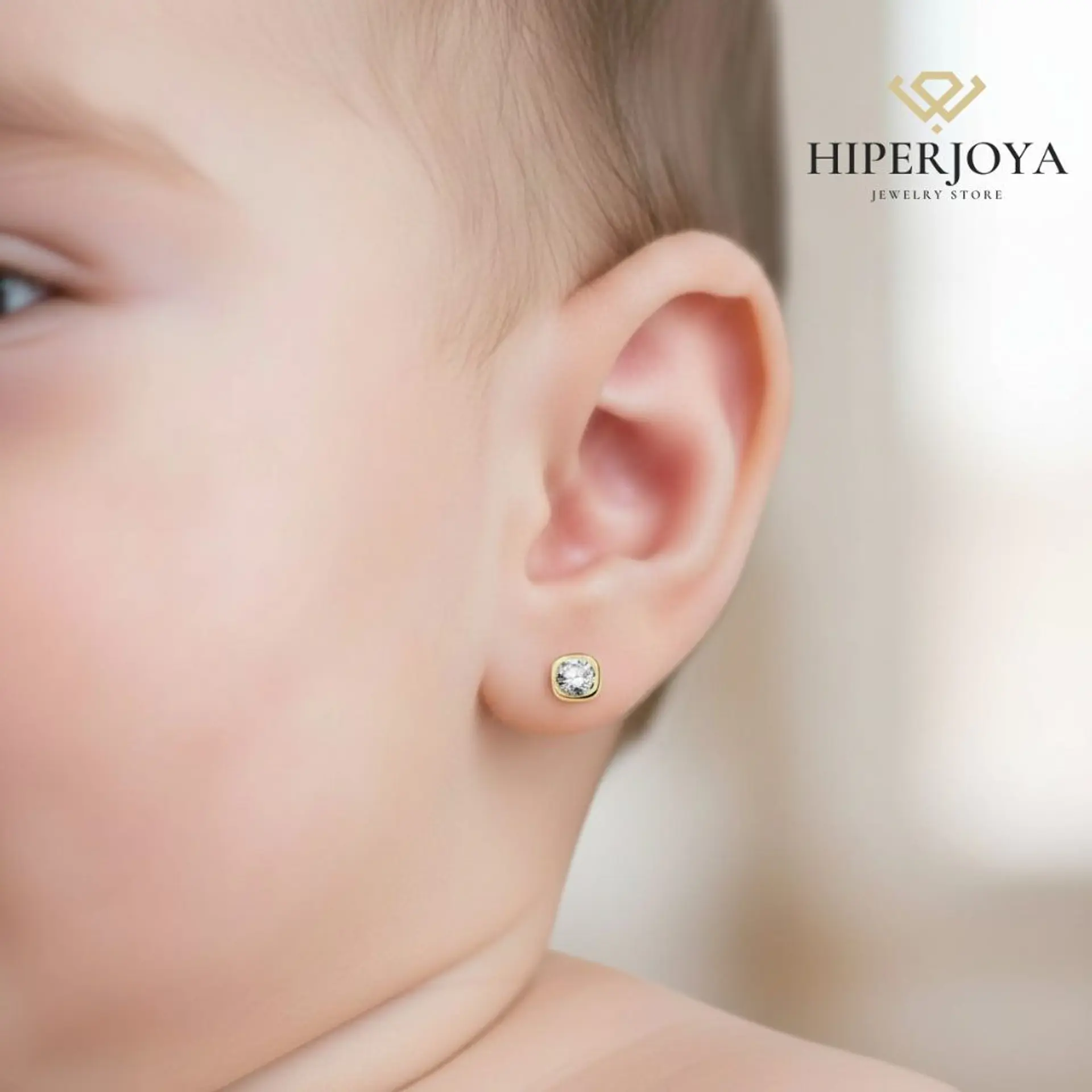 Pendientes Oro amarillo 18k cuadrados 1