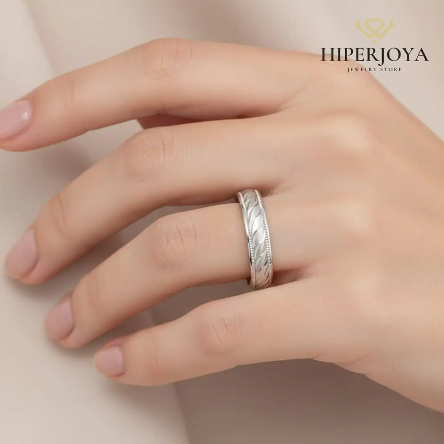 Alianza de plata tallada 2