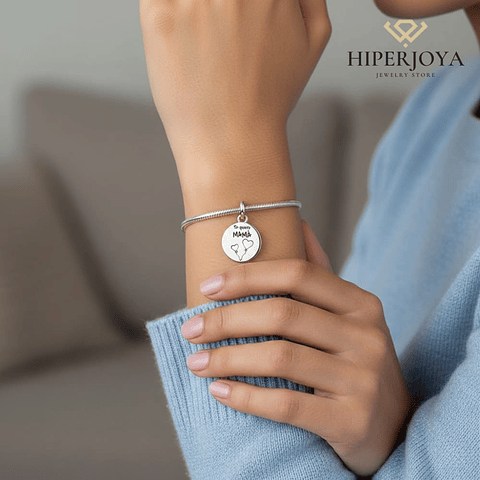 Silver disc pendant "I love you, Mom"