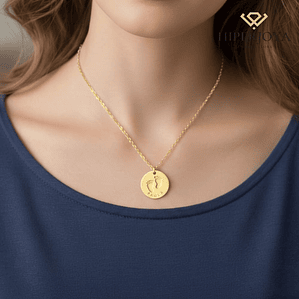 Gargantilla personalizada pies de bebé y nombre 