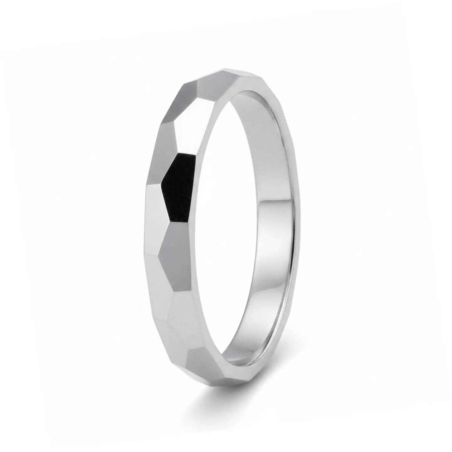 Alianza oro blanco 18k tallada 1