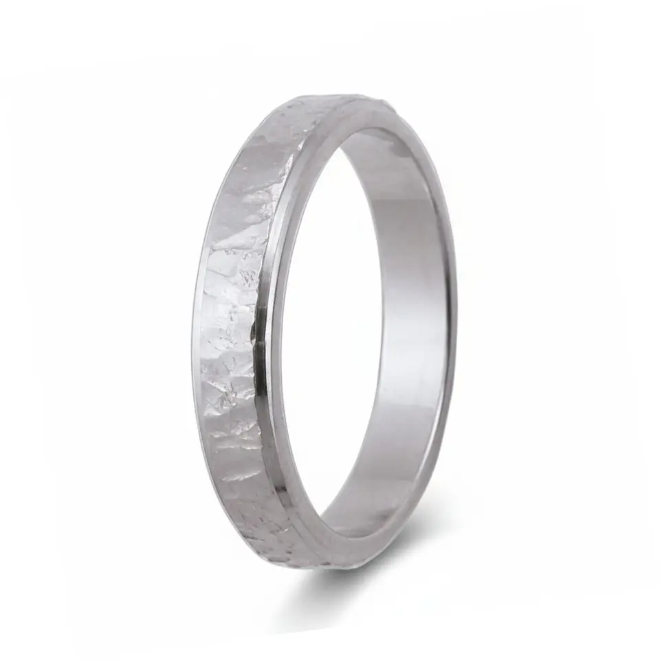 Alianza de oro blanco tallada 18k 1