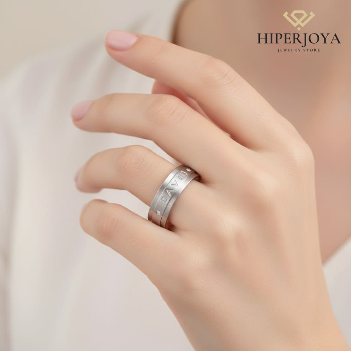 Alianza de oro 18k con nombre  7