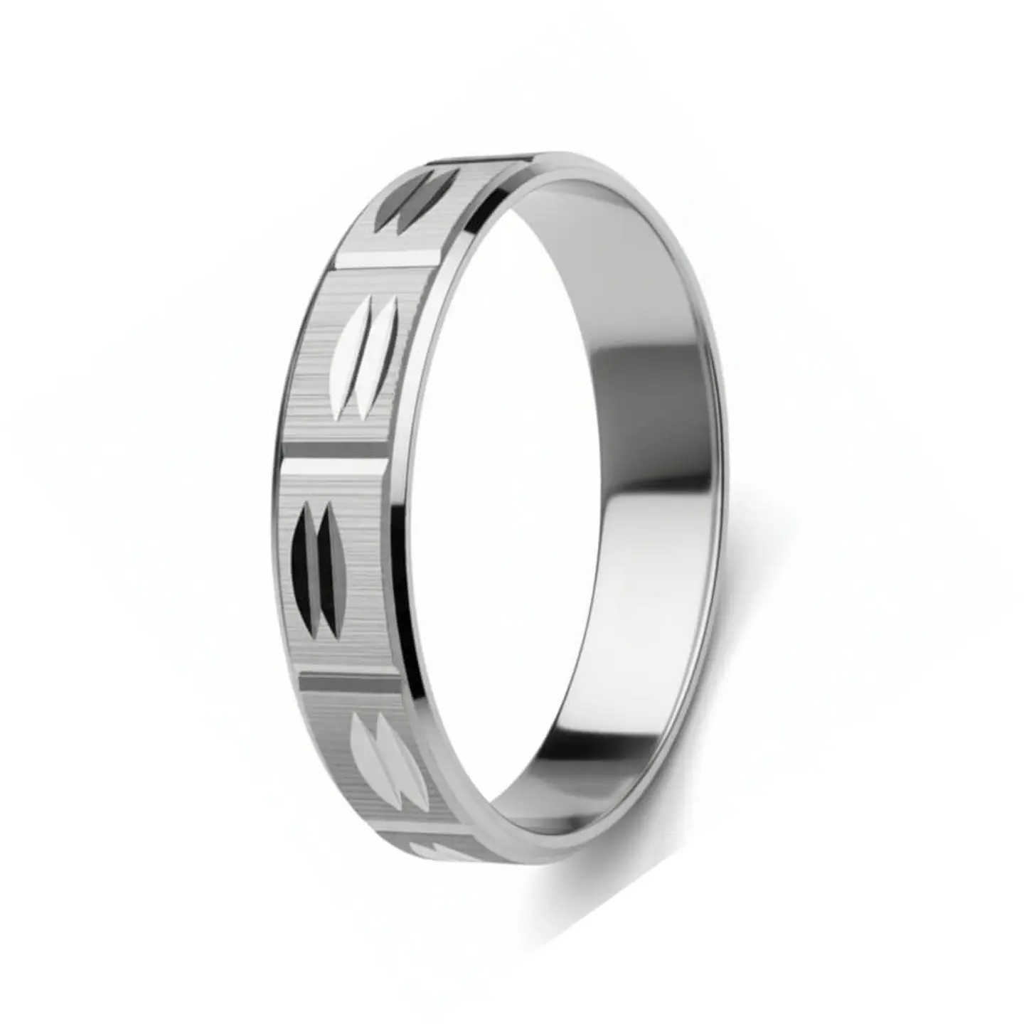 Alianza de plata con detalles 1