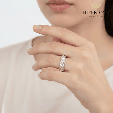 Alianza en plata de ley 925 con detalle de concha