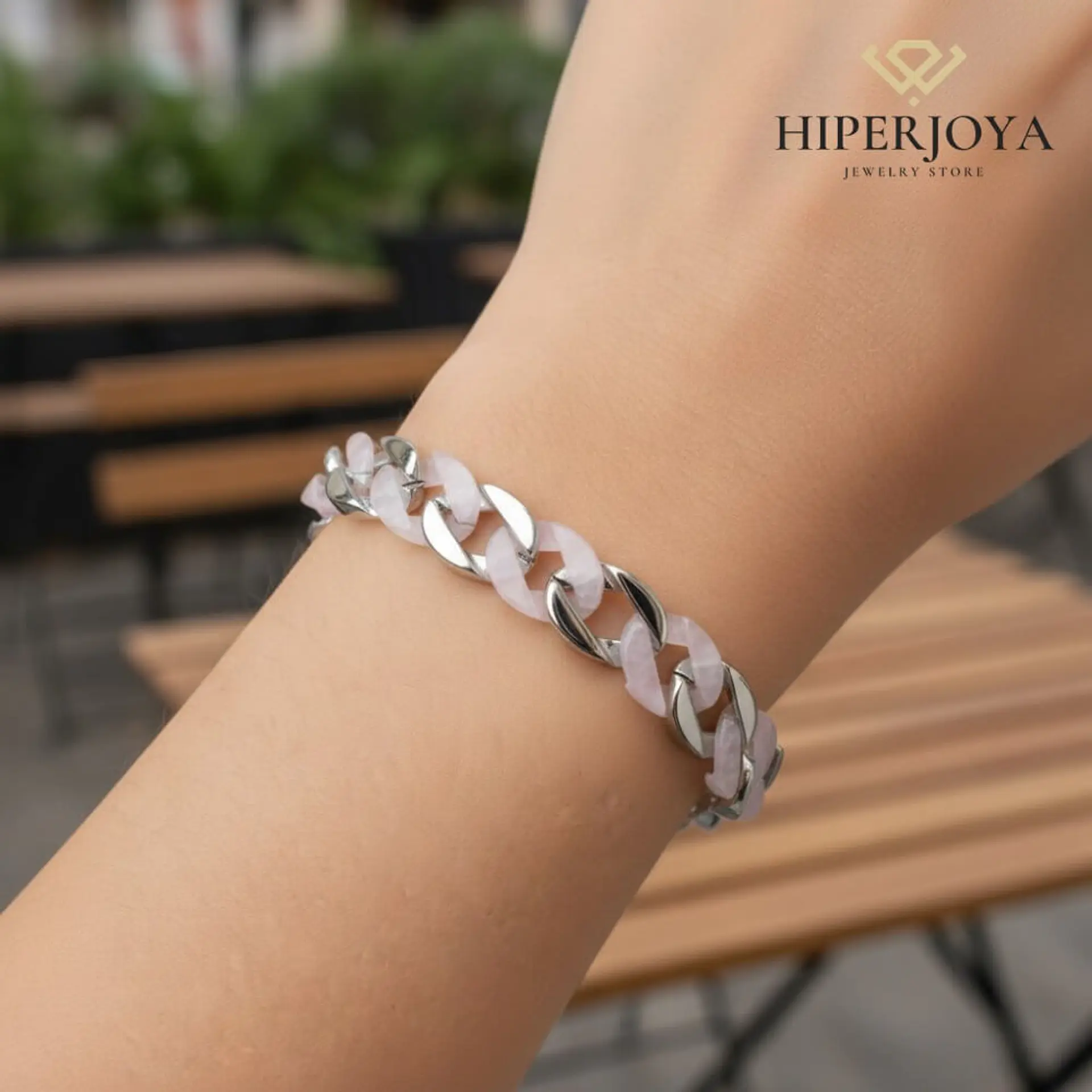 Pulsera de acero barbada en resina  1