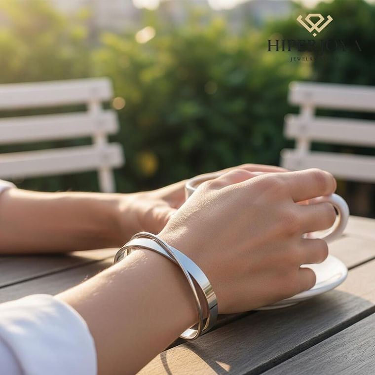 Brazalete de acero cruzado  2