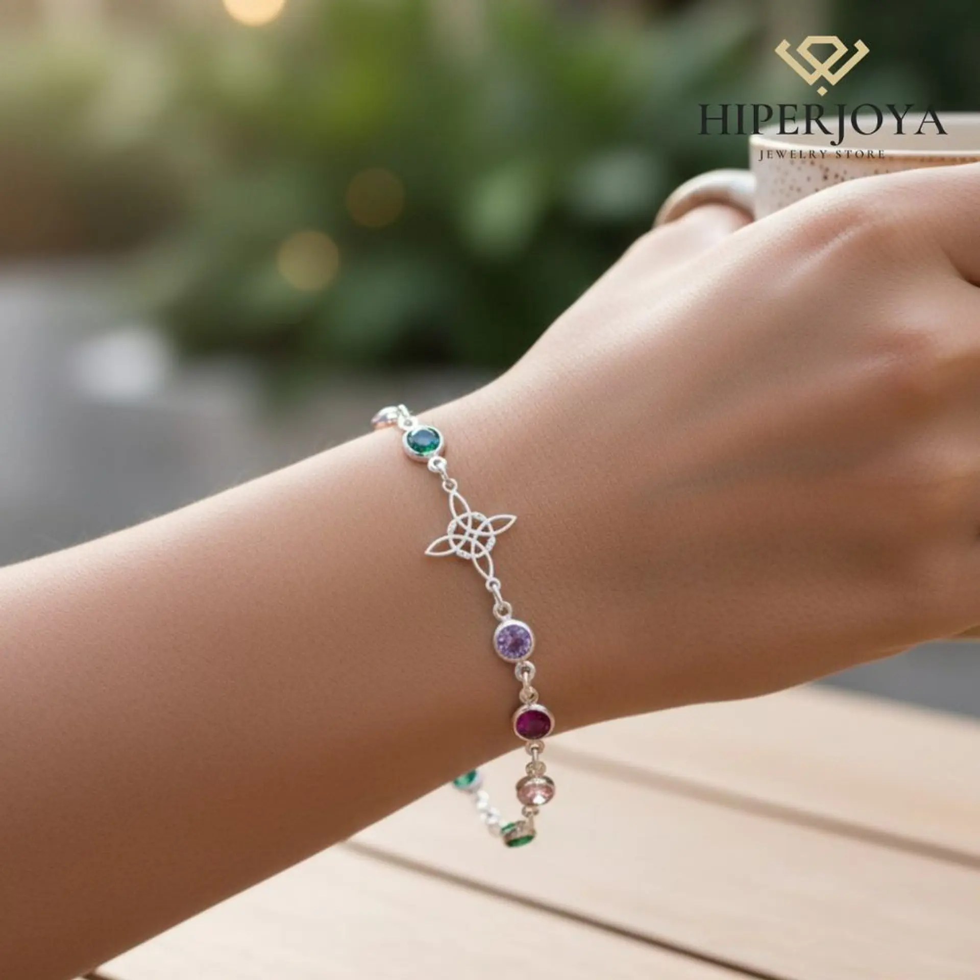 Pulsera tutifruti con nudo de bruja 2