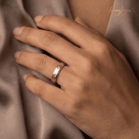 Alianza en oro rosa de 18k 