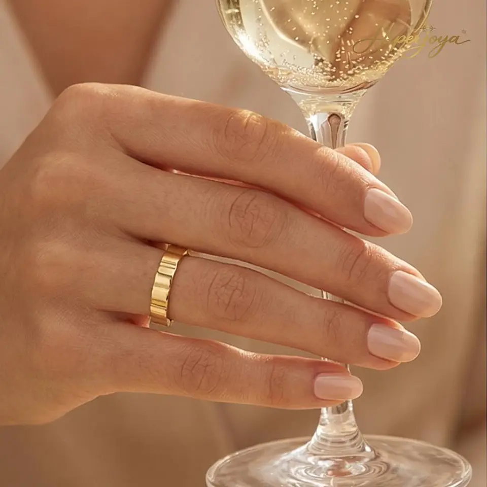 Alianza cubic de oro 18k  2