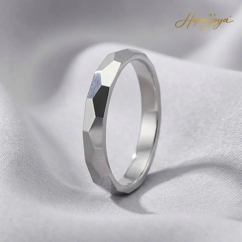 Alianza oro blanco 18k tallada 4