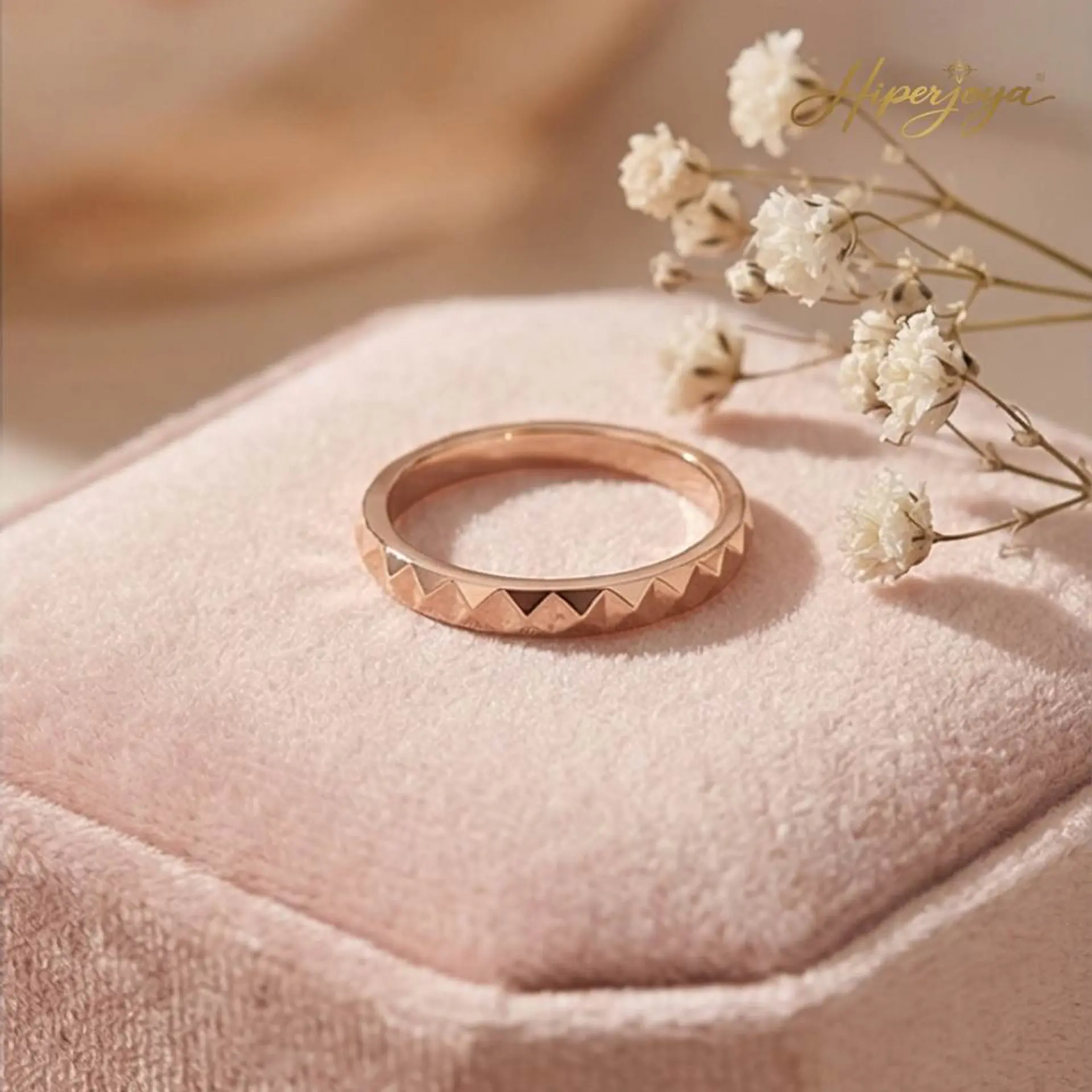 Alianza de oro rosa 18k cubic 5