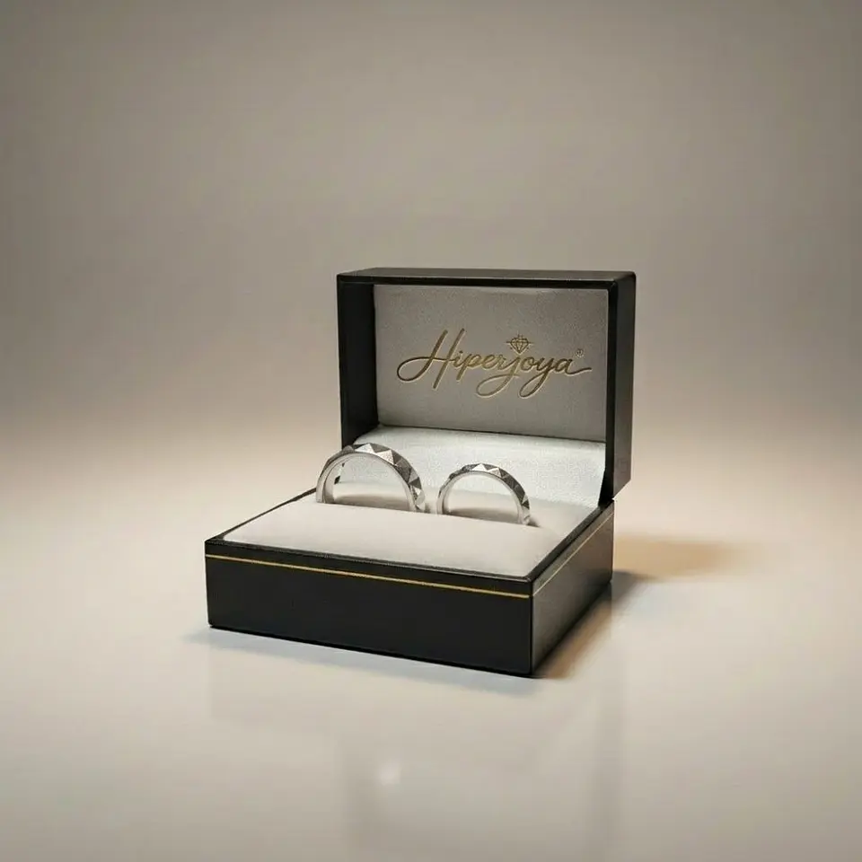 Alianza de oro blanco 18k cubic 5