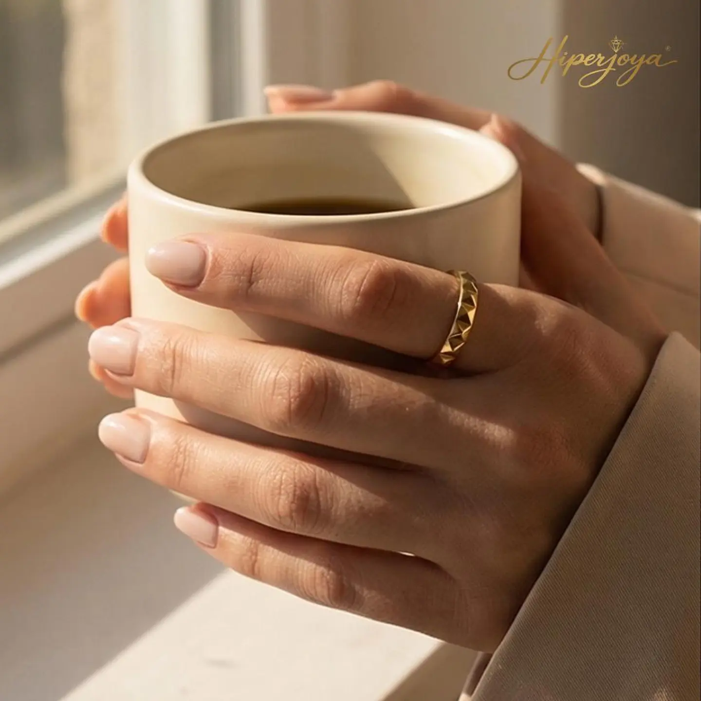 Alianza de oro 18k cubic  2