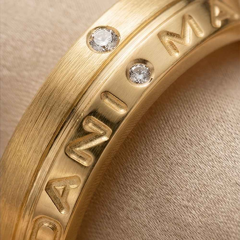 Alianza de oro 18k personalizada 28