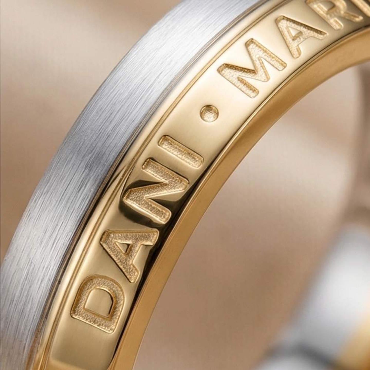 Alianza de oro 18k personalizada 47