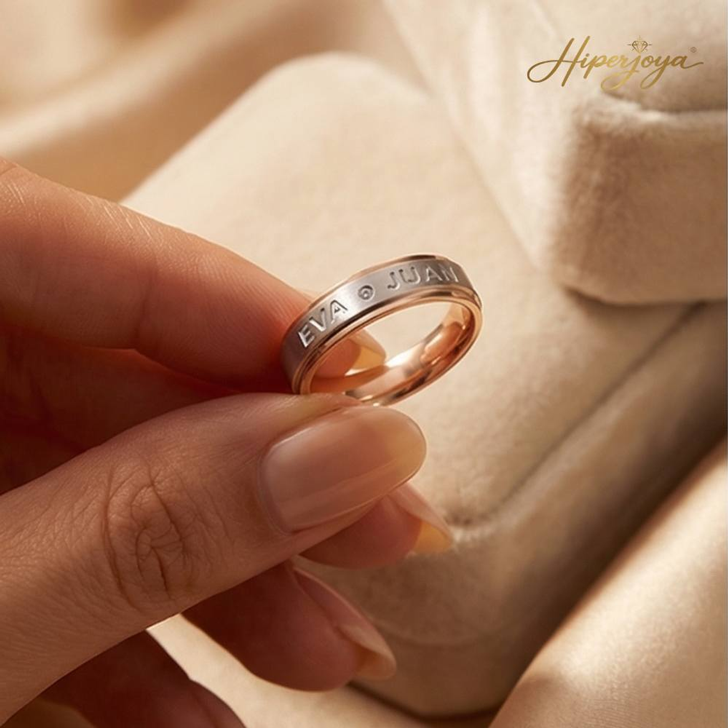 Alianza de oro bicolor con nombres  14